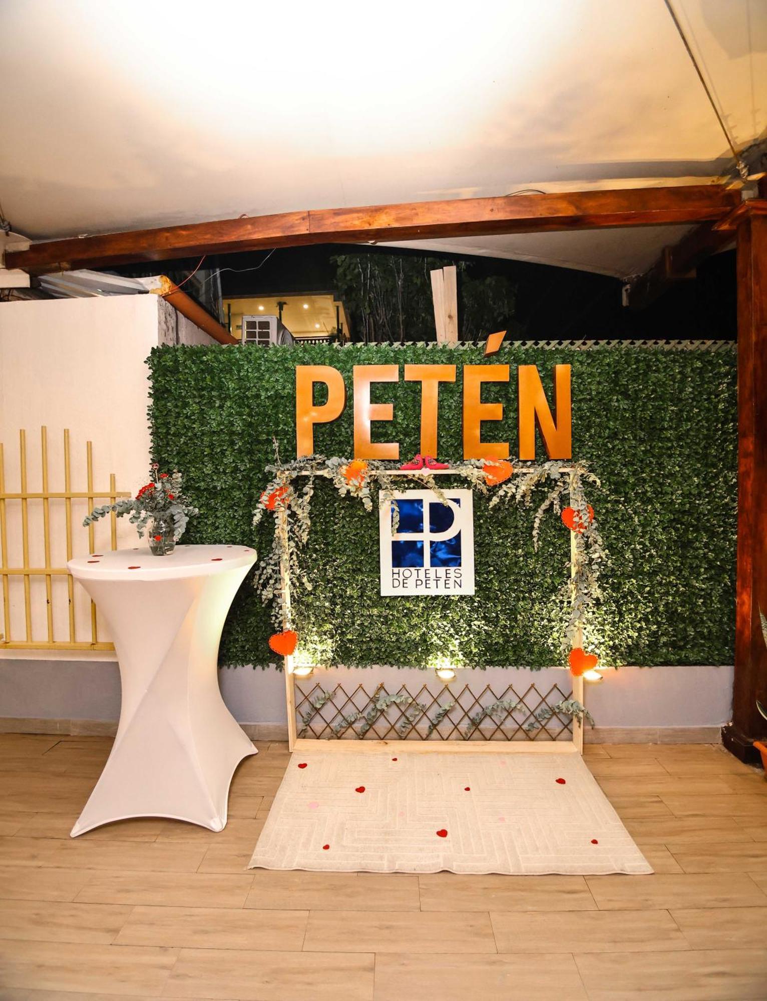 Hotel Petén Express Flores Extérieur photo